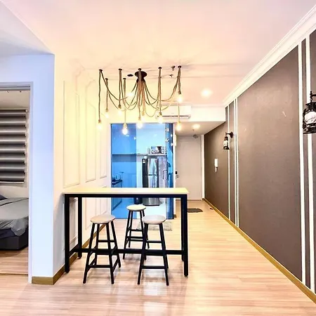 Grand Suite @ The Wave Residence-Cozy 2-Br Retreat: Ac, Street Views & Games Malacca Exterior photo