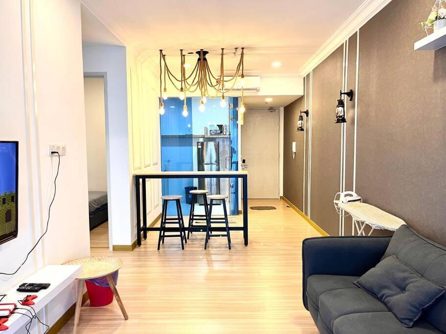 Grand @ The Wave Residence-cozy 2-br Retreat: Ac, Street Views & Games Malacca
