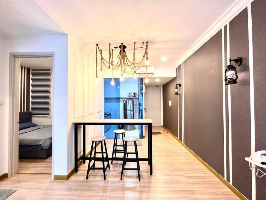 Grand @ The Wave Residence-cozy 2-br Retreat: Ac, Street Views & Games Malacca