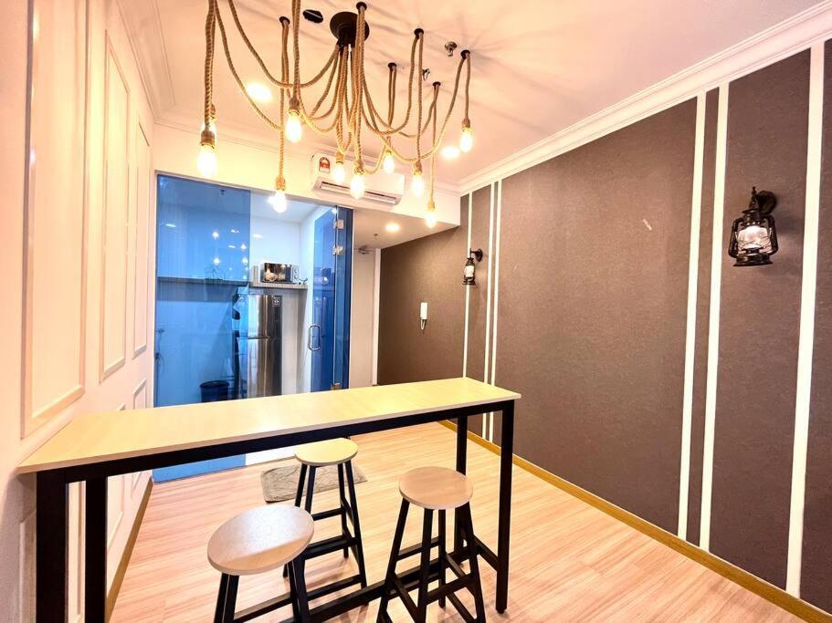 Grand @ The Wave Residence-cozy 2-br Retreat: Ac, Street Views & Games * Malacca